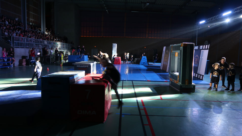 Cascade 31 PARKOUR / FREERUN / CHASETAG / STUNT TRICKING / COMBATS CINÉMA / GYM MARTIALE / TEAM BUILDING / ANIMATIONS / STAGES