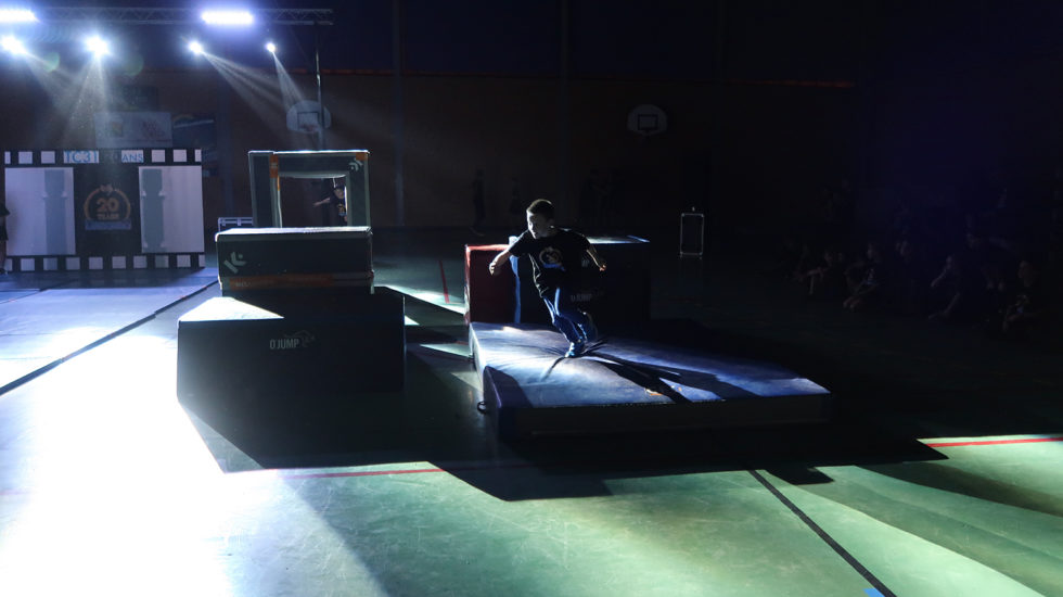 Cascade 31 PARKOUR / FREERUN / CHASETAG / STUNT TRICKING / COMBATS CINÉMA / GYM MARTIALE / TEAM BUILDING / ANIMATIONS / STAGES