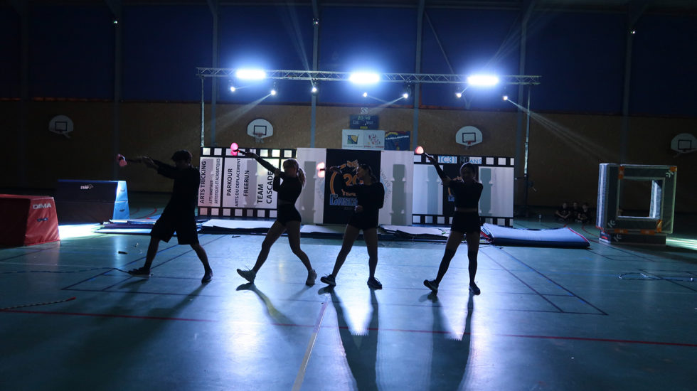 Cascade 31 PARKOUR / FREERUN / CHASETAG / STUNT TRICKING / COMBATS CINÉMA / GYM MARTIALE / TEAM BUILDING / ANIMATIONS / STAGES