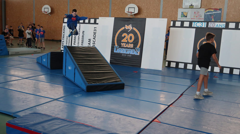 Cascade 31 PARKOUR / FREERUN / CHASETAG / STUNT TRICKING / COMBATS CINÉMA / GYM MARTIALE / TEAM BUILDING / ANIMATIONS / STAGES