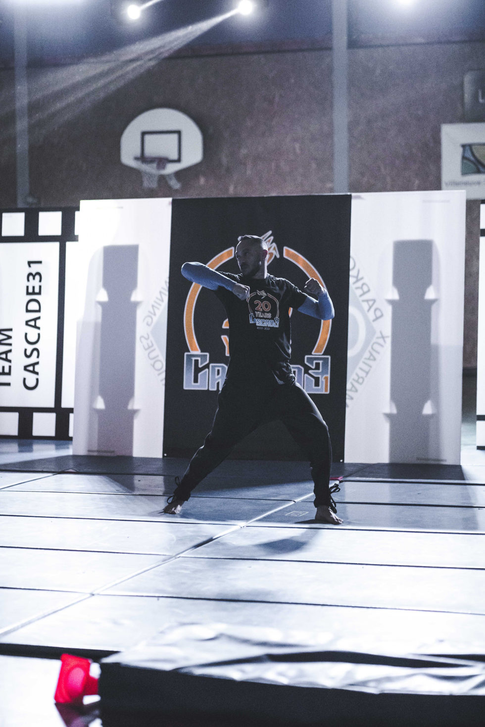 Cascade 31 PARKOUR / FREERUN / CHASETAG / STUNT TRICKING / COMBATS CINÉMA / GYM MARTIALE / TEAM BUILDING / ANIMATIONS / STAGES