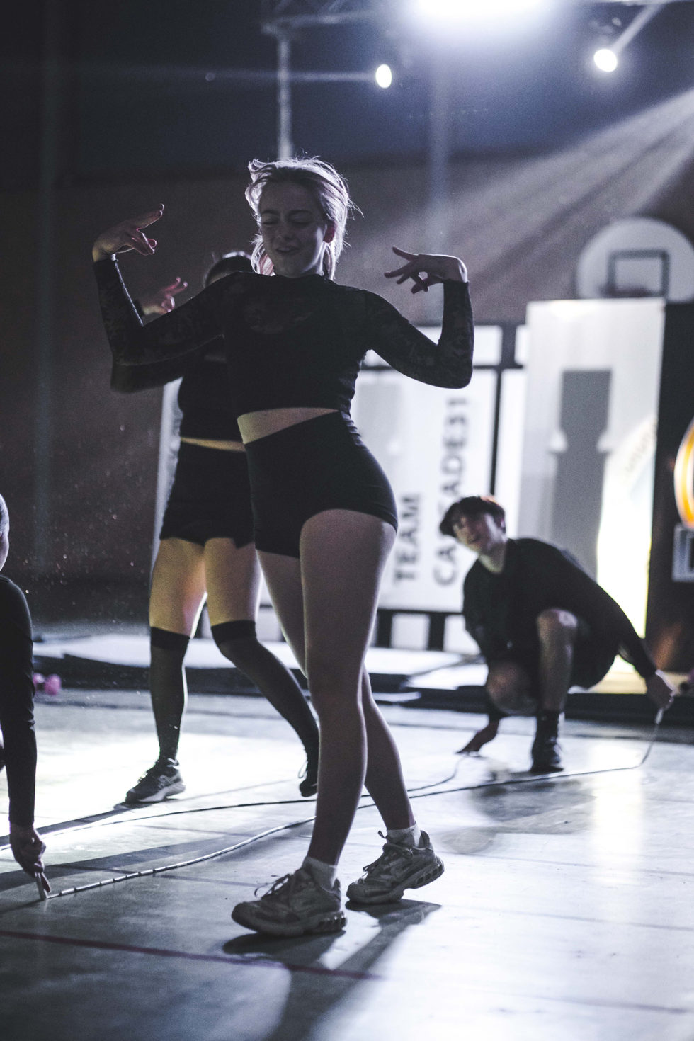 Cascade 31 PARKOUR / FREERUN / CHASETAG / STUNT TRICKING / COMBATS CINÉMA / GYM MARTIALE / TEAM BUILDING / ANIMATIONS / STAGES