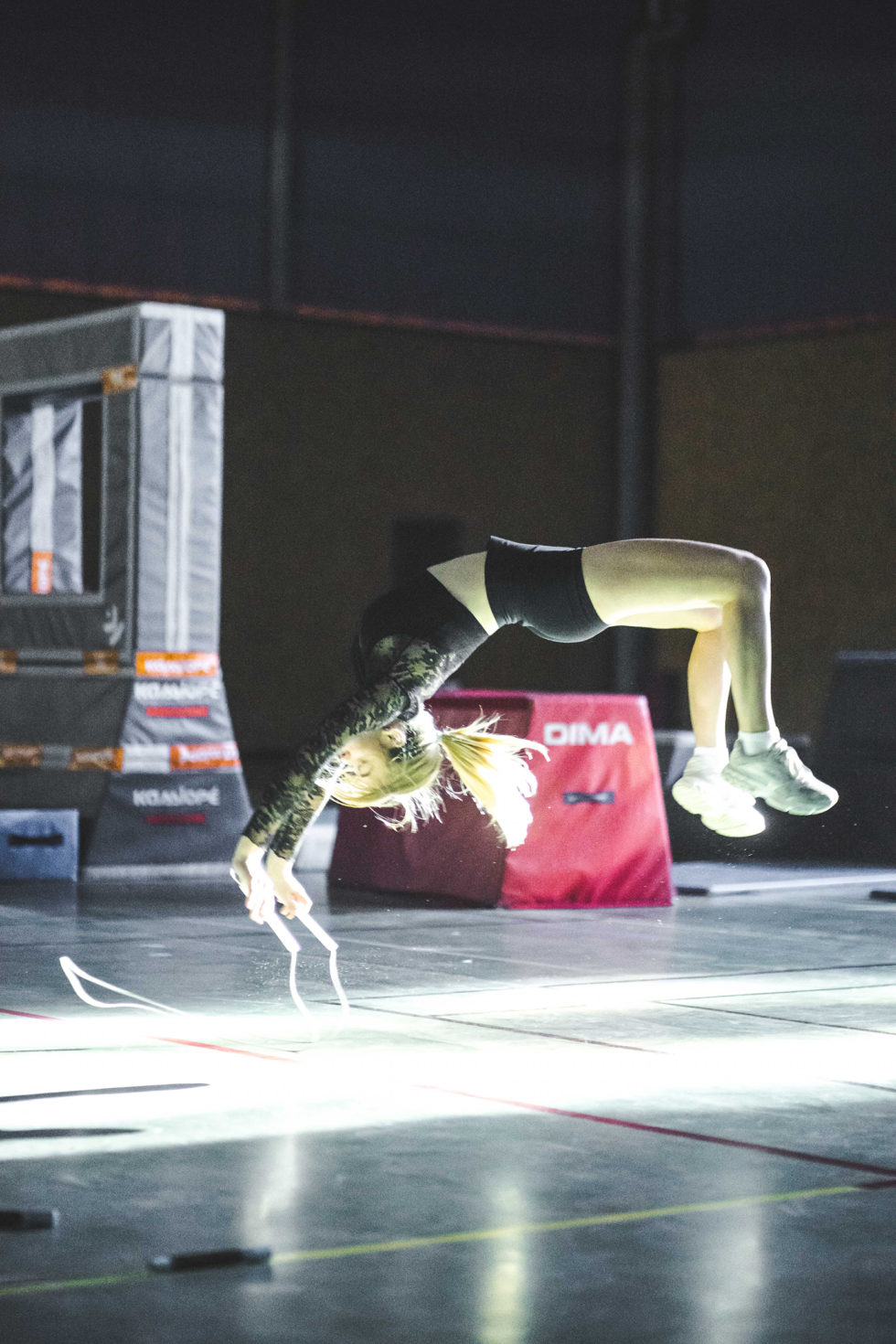 Cascade 31 PARKOUR / FREERUN / CHASETAG / STUNT TRICKING / COMBATS CINÉMA / GYM MARTIALE / TEAM BUILDING / ANIMATIONS / STAGES