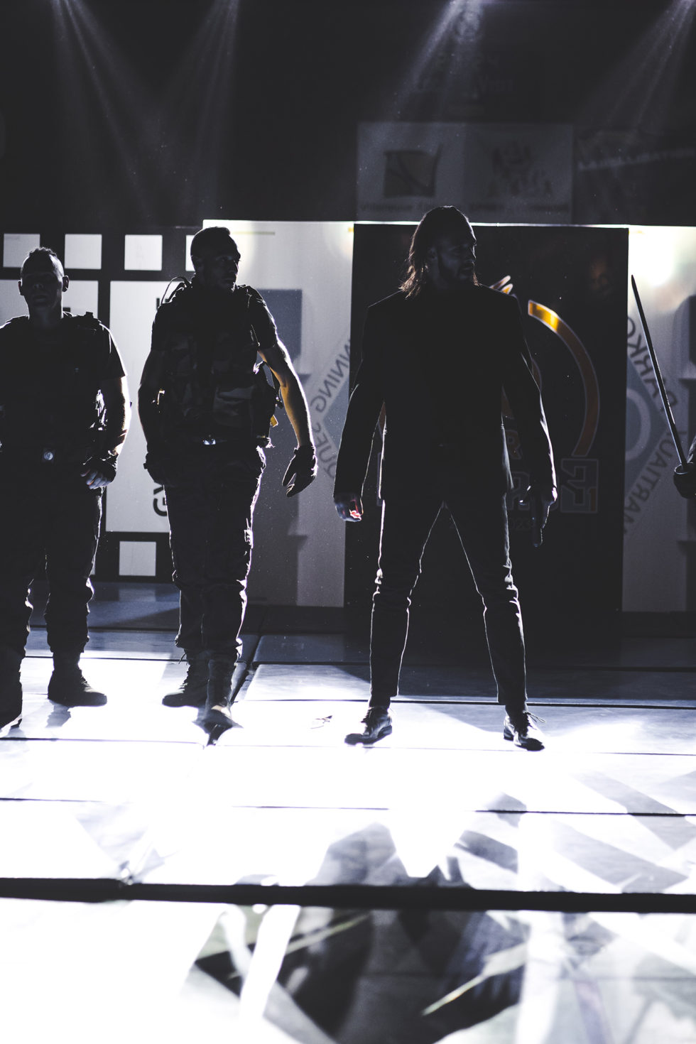 Cascade 31 PARKOUR / FREERUN / CHASETAG / STUNT TRICKING / COMBATS CINÉMA / GYM MARTIALE / TEAM BUILDING / ANIMATIONS / STAGES