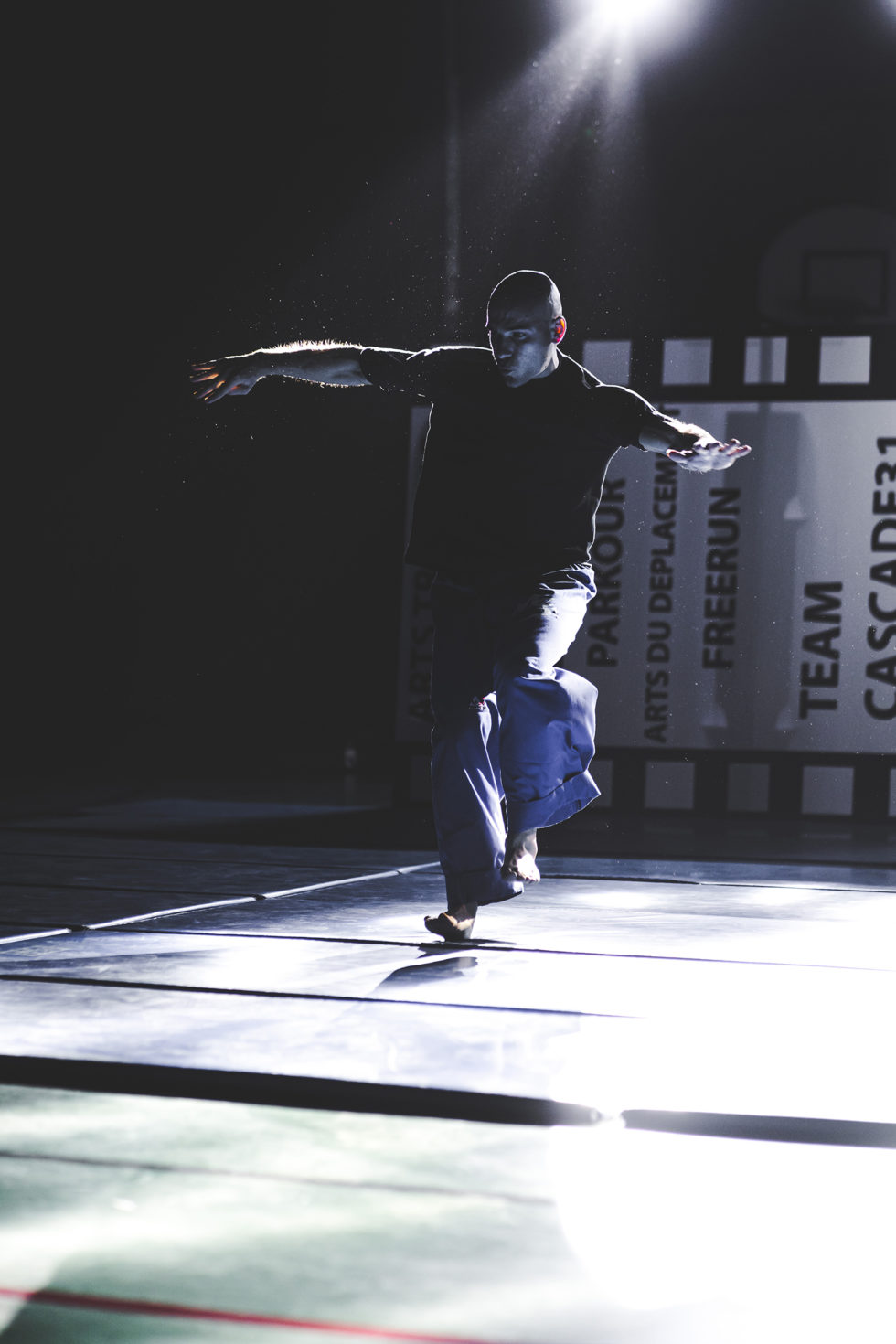 Cascade 31 PARKOUR / FREERUN / CHASETAG / STUNT TRICKING / COMBATS CINÉMA / GYM MARTIALE / TEAM BUILDING / ANIMATIONS / STAGES