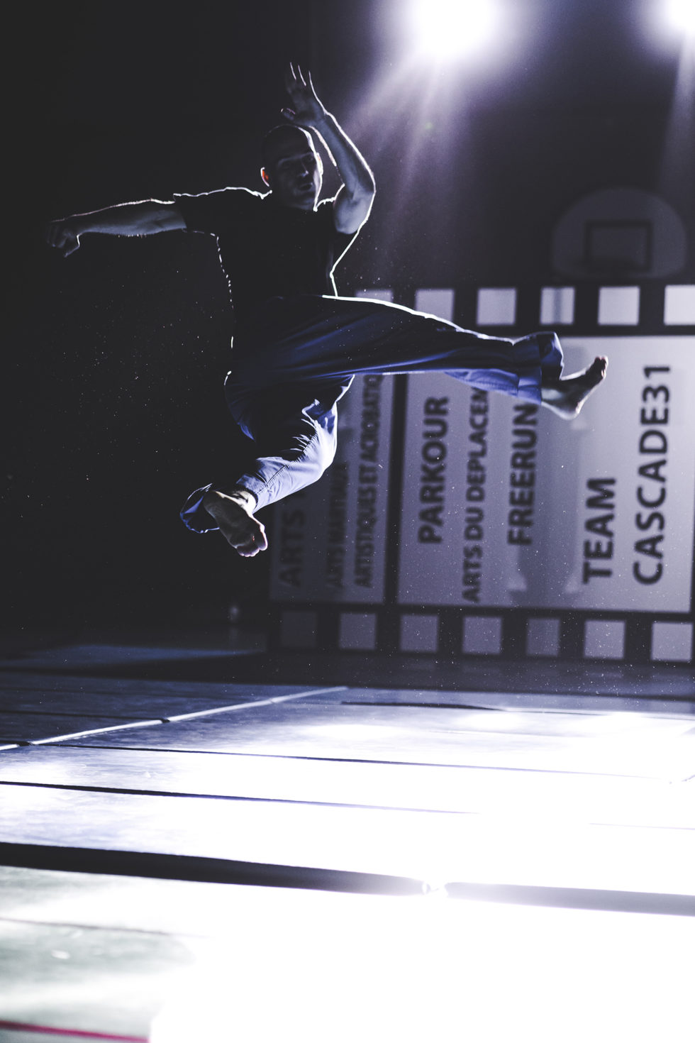 Cascade 31 PARKOUR / FREERUN / CHASETAG / STUNT TRICKING / COMBATS CINÉMA / GYM MARTIALE / TEAM BUILDING / ANIMATIONS / STAGES